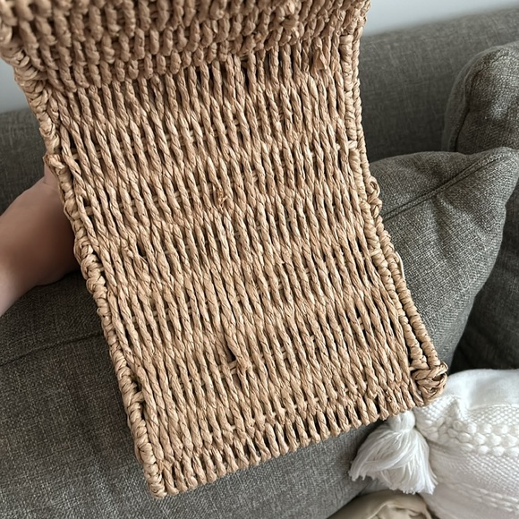 Gingerbread Wicker Baskets - Picture 13 of 16